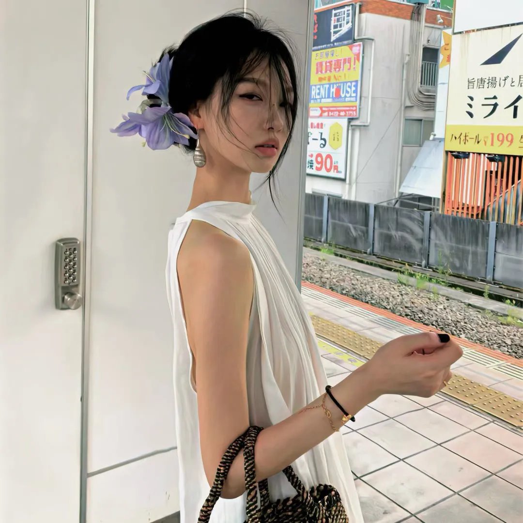 隐世狼女第一季 在线观看